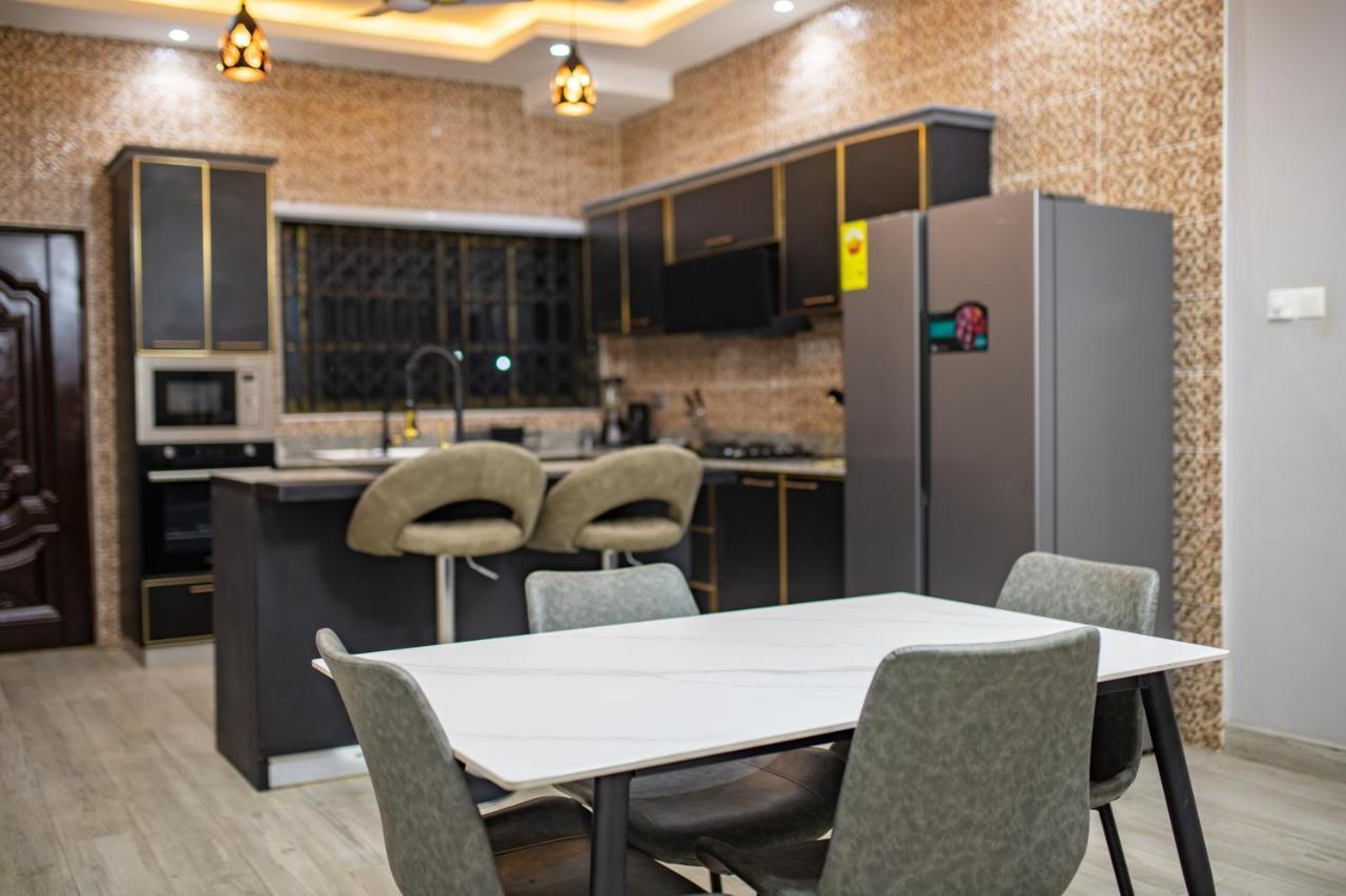 Cloud9 Luxury Apartments Accra Exterior photo