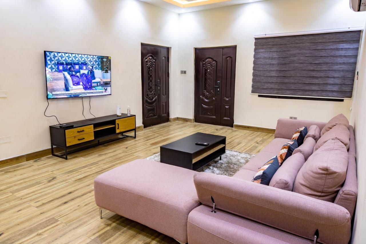 Cloud9 Luxury Apartments Accra Exterior photo