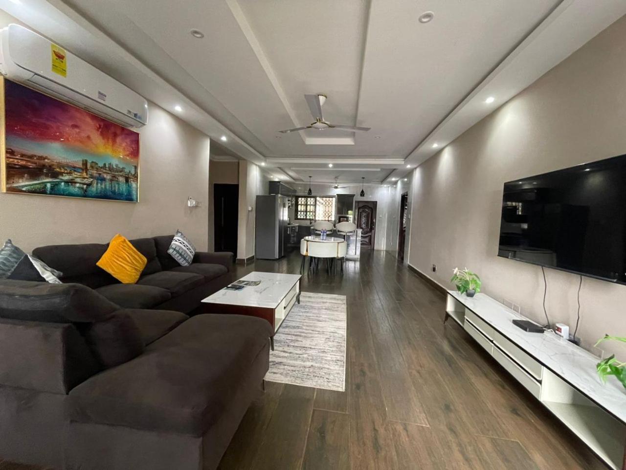 Cloud9 Luxury Apartments Accra Exterior photo